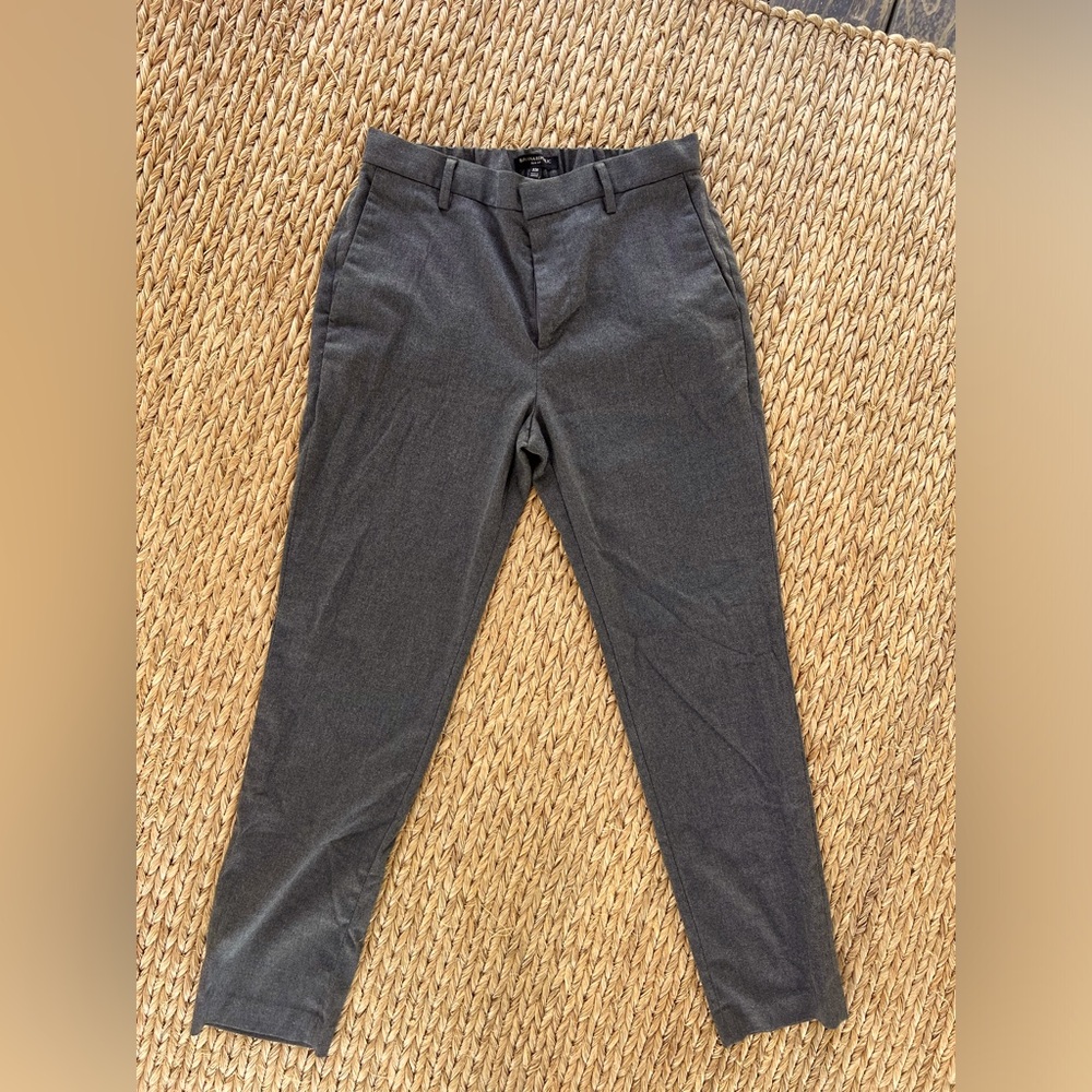 Banana Republic pants in charcoal gray, size 32